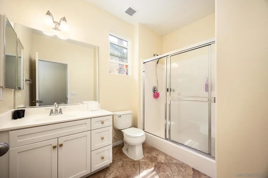 5120 Sevilla St, Santee, California 92071 home-pic-18