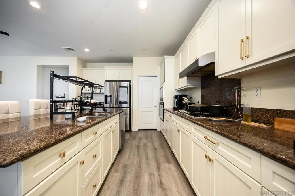 5120 Sevilla St, Santee, California 92071 home-pic-11