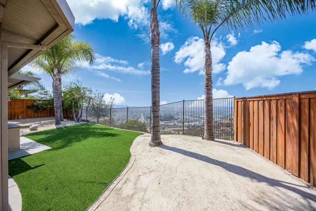 5120 Sevilla St, Santee, California 92071 home-pic-36