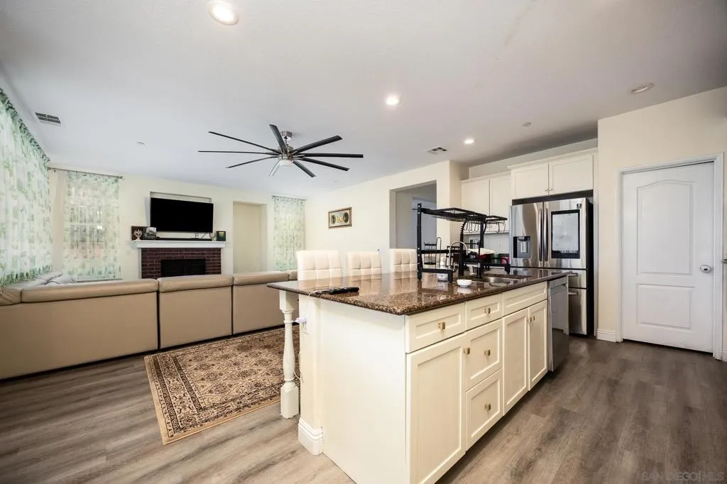 5120 Sevilla St, Santee, California 92071 home-pic-12