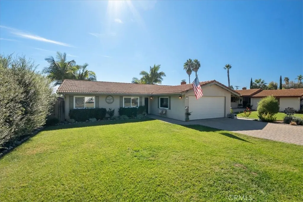1321 June, Fallbrook, California 92028 home-pic-1