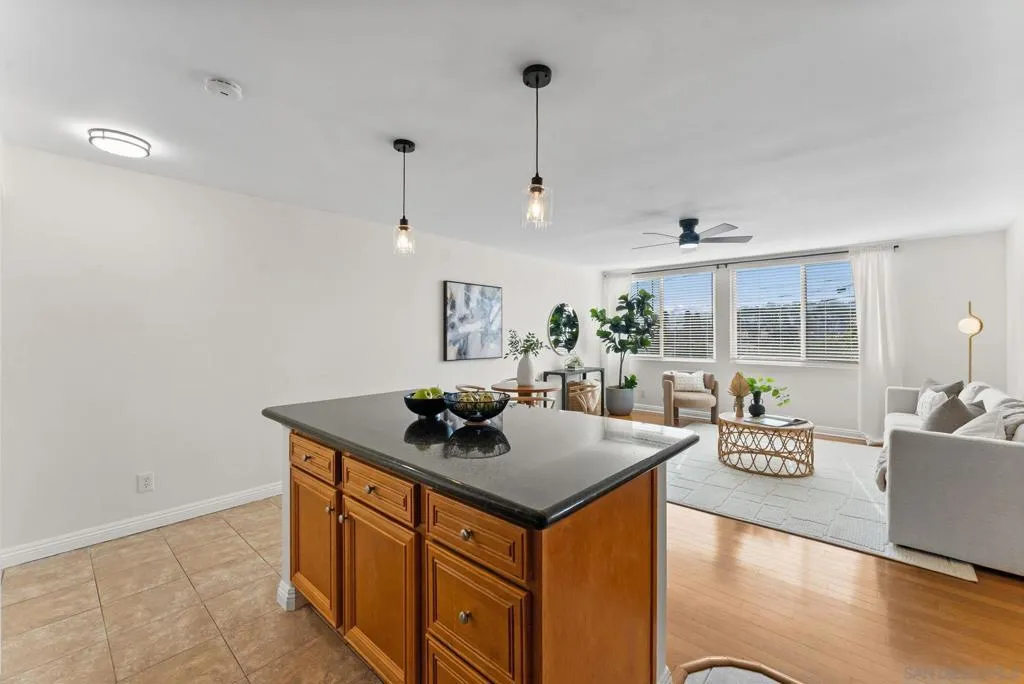 1205 Colusa 5, San Diego, California 92110 home-pic-11