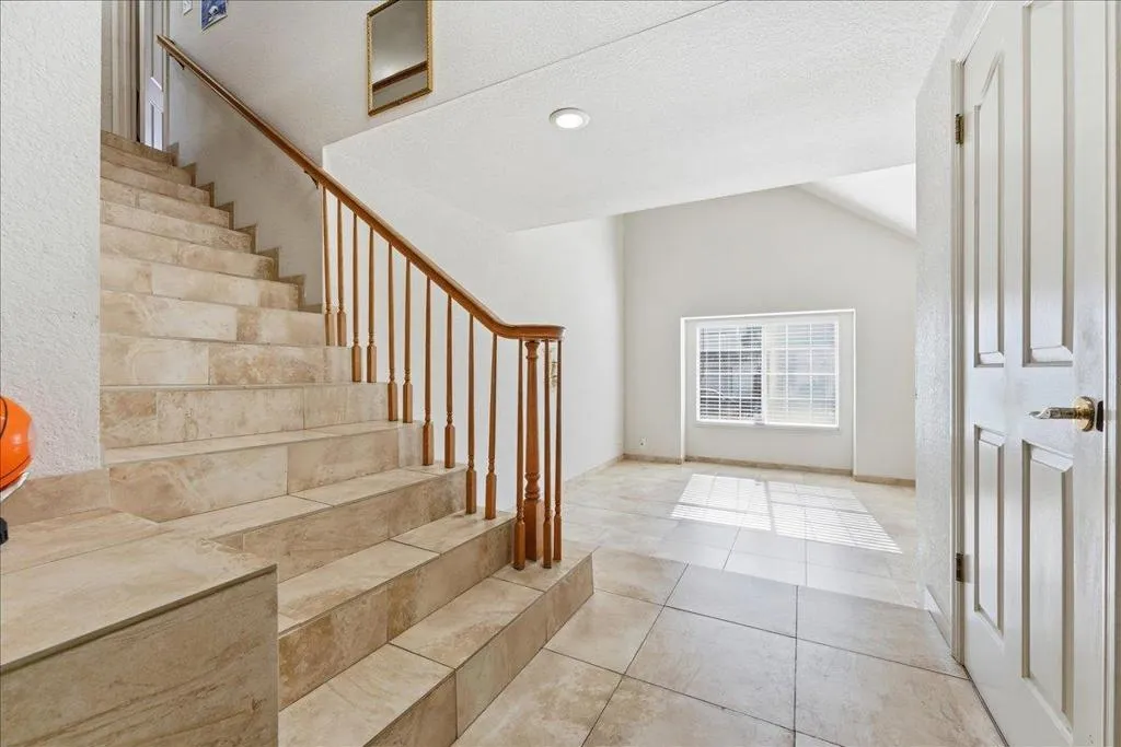 215 June Court, Watsonville, California 95076 home-pic-23