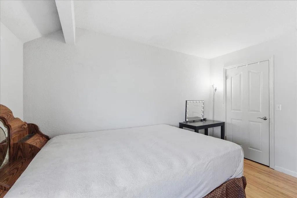 215 June Court, Watsonville, California 95076 home-pic-16