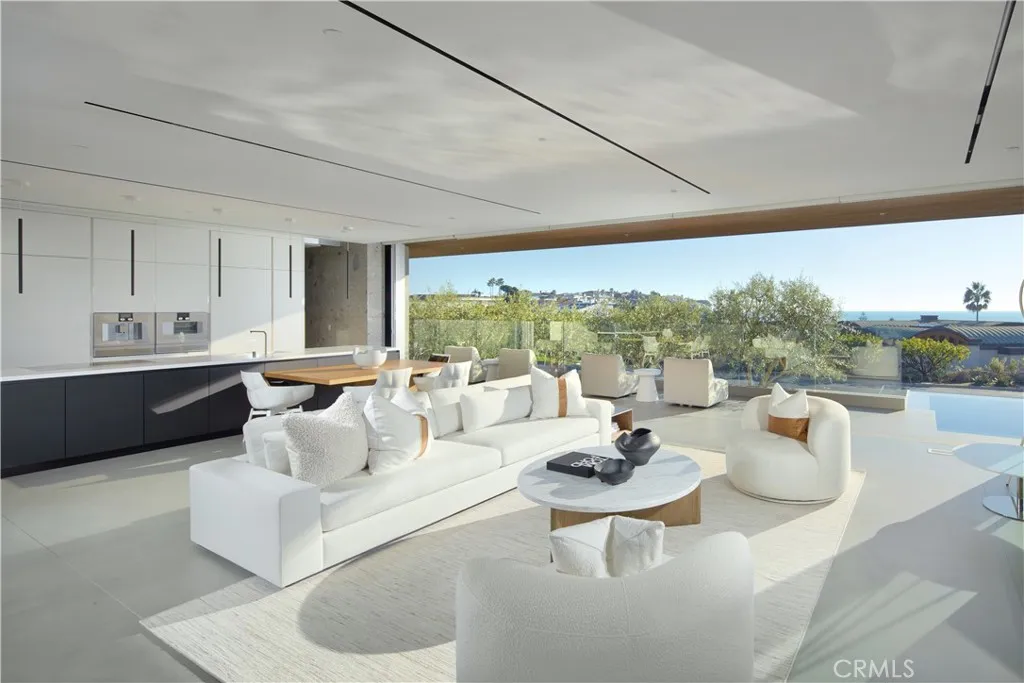2460 Monaco, Laguna Beach, California 92651 home-pic-20