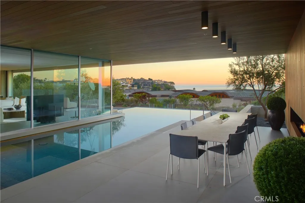 2460 Monaco, Laguna Beach, California 92651 home-pic-2