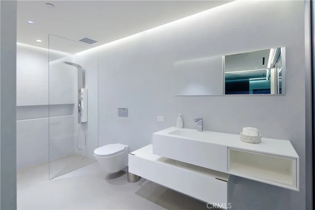 2460 Monaco, Laguna Beach, California 92651 home-pic-35
