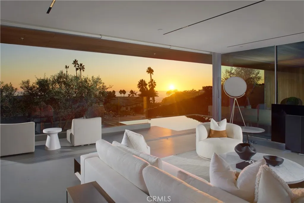 2460 Monaco, Laguna Beach, California 92651 home-pic-18