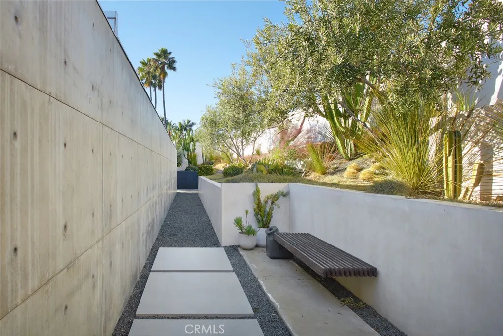 2460 Monaco, Laguna Beach, California 92651 home-pic-43