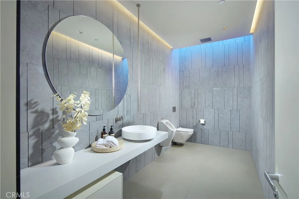 2460 Monaco, Laguna Beach, California 92651 home-pic-28