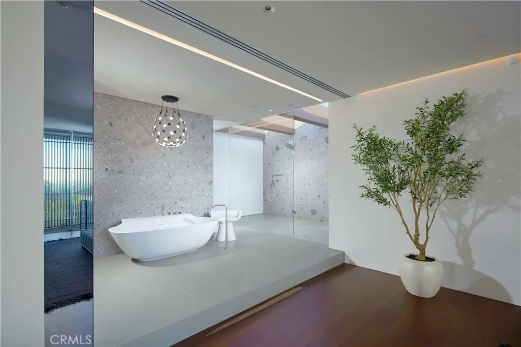 2460 Monaco, Laguna Beach, California 92651 home-pic-25