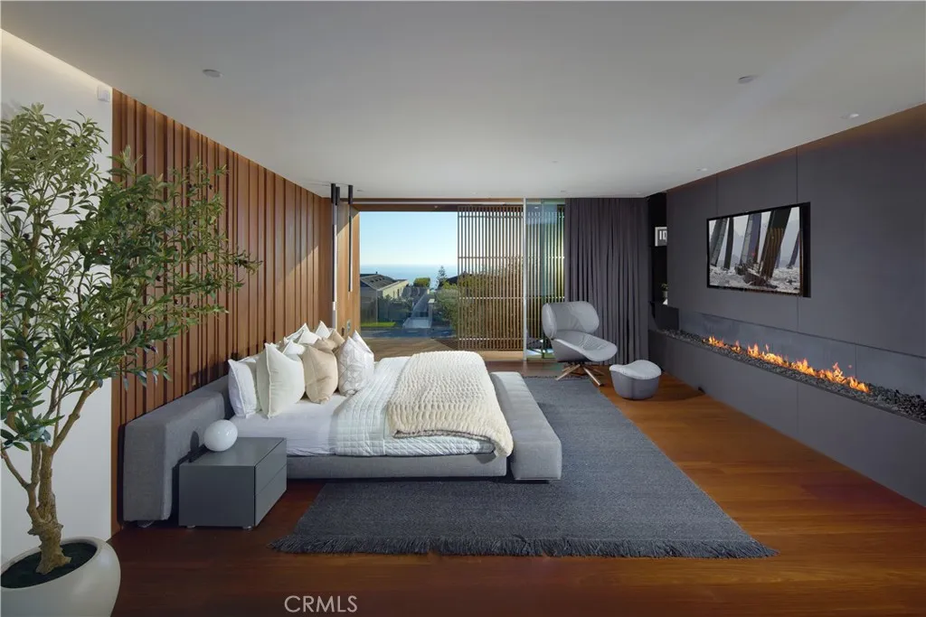 2460 Monaco, Laguna Beach, California 92651 home-pic-24