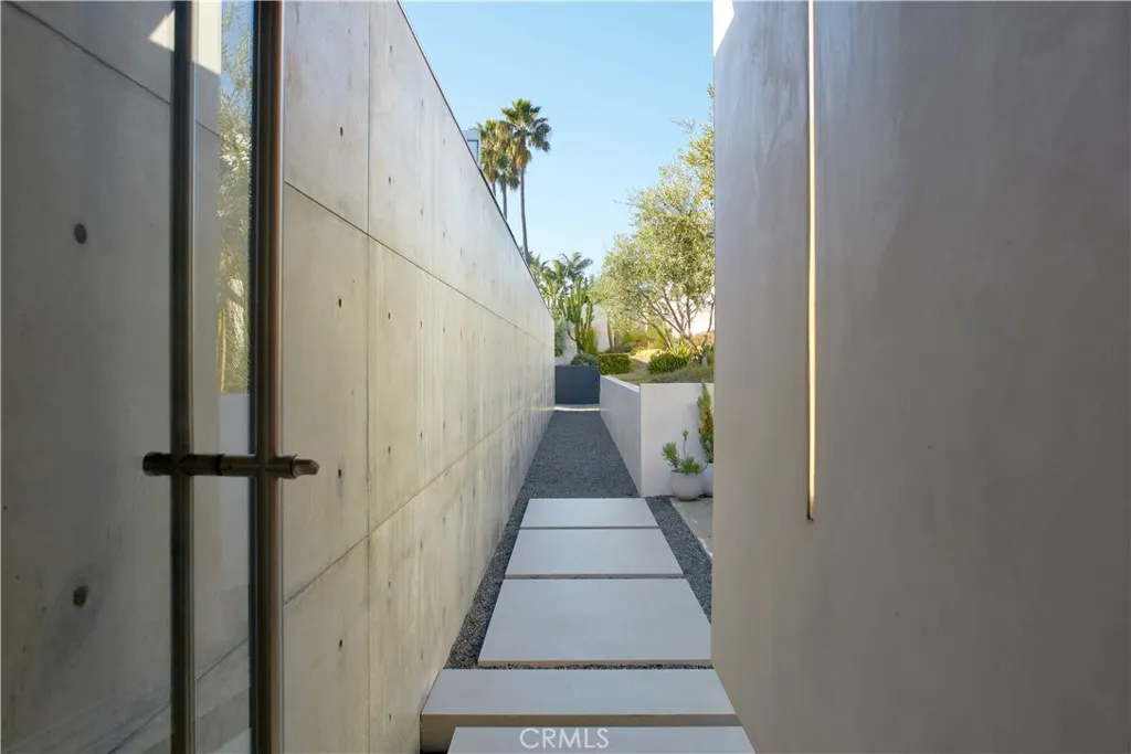 2460 Monaco, Laguna Beach, California 92651 home-pic-41