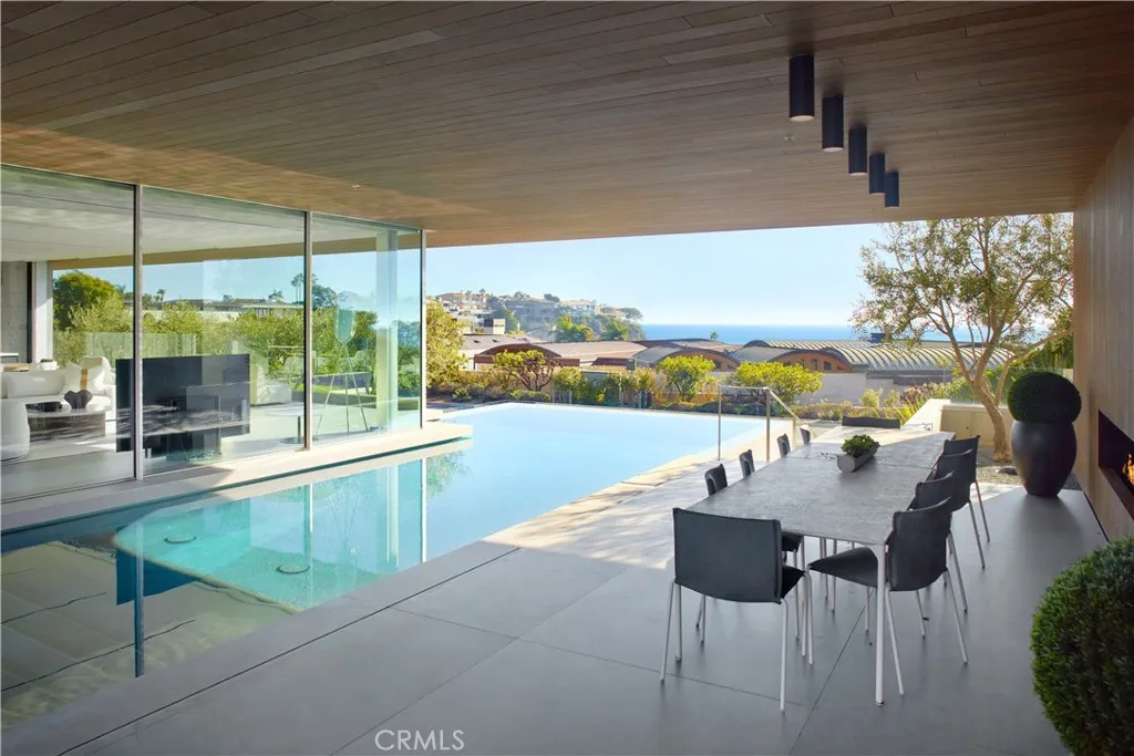 2460 Monaco, Laguna Beach, California 92651 home-pic-3