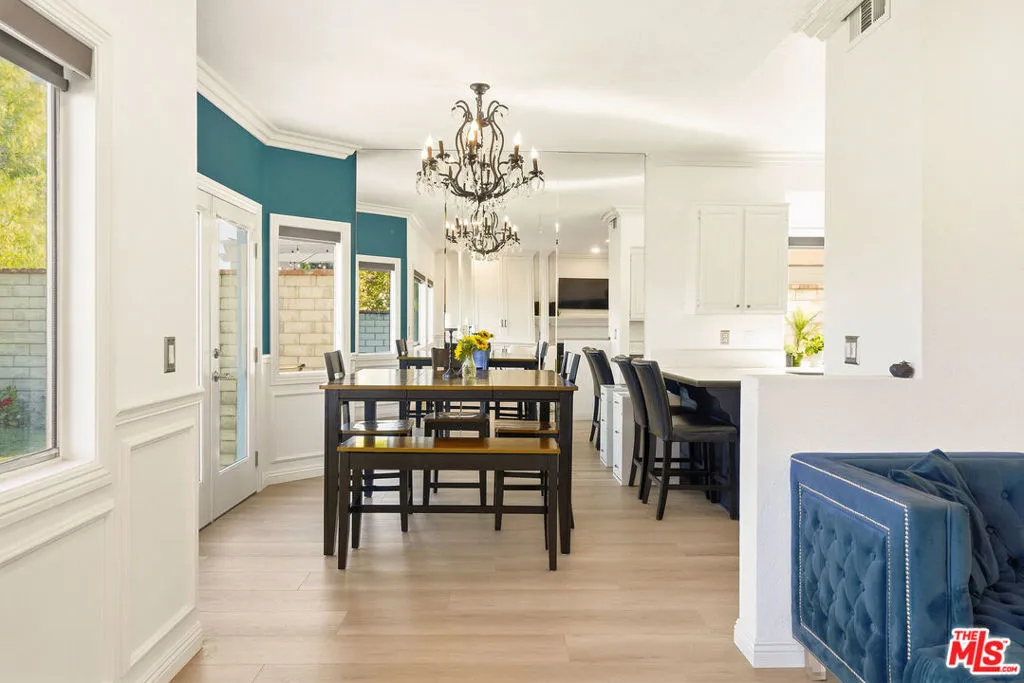 22825 Aspen Court, Santa Clarita, California 91390 home-pic-8