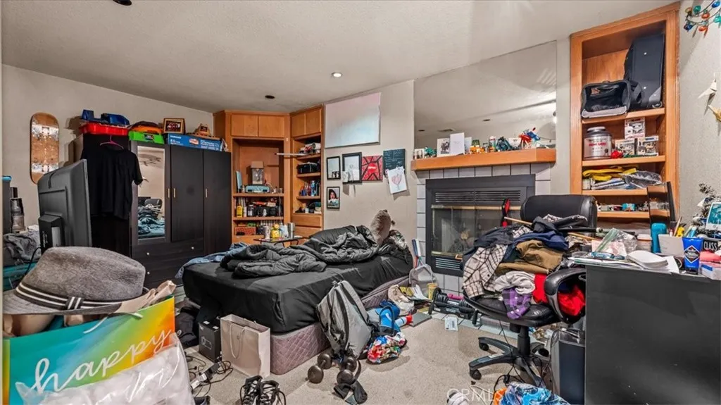 2681 Valencia Avenue, San Bernardino, California 92404 home-pic-15