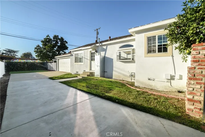 Front driveway to garage