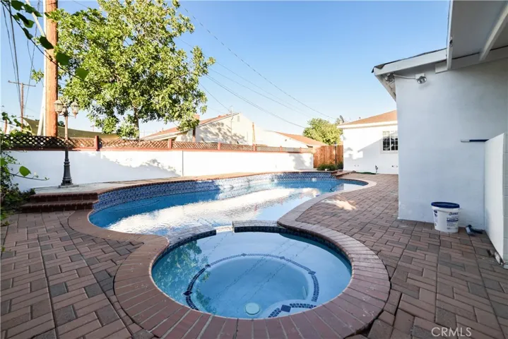 Swimming pool +Spa