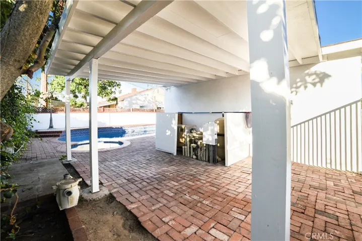 Rear covered patio