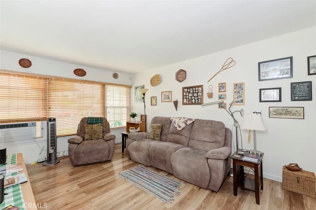 9244 Gardendale, Bellflower, California 90706 home-pic-7