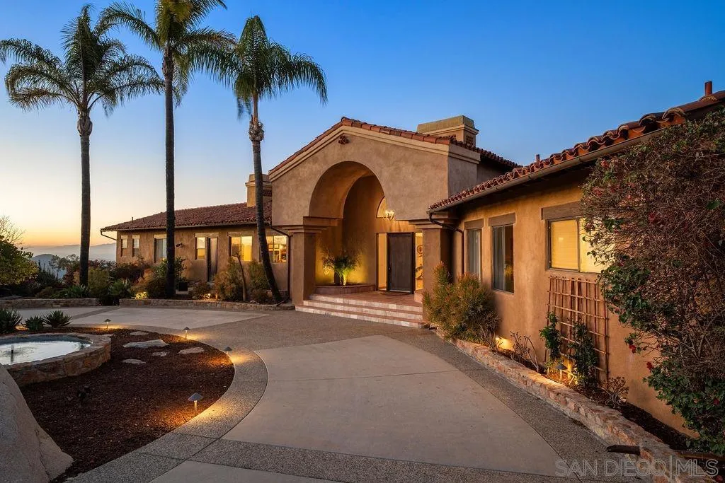 28751 Sandhurst Way, Escondido, California 92026 home-pic-0