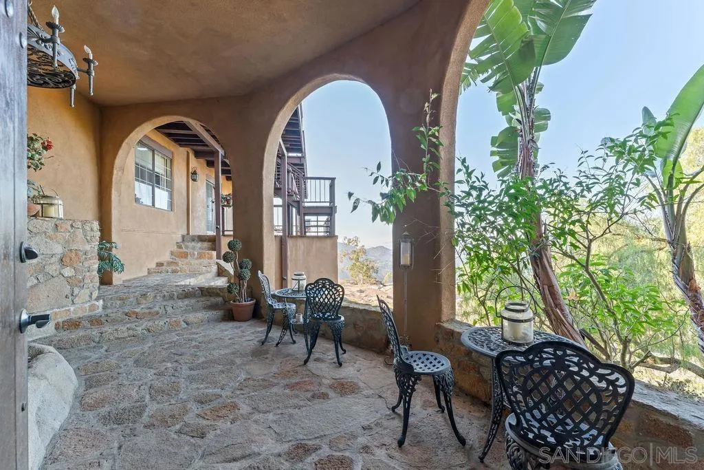 28751 Sandhurst Way, Escondido, California 92026 home-pic-34