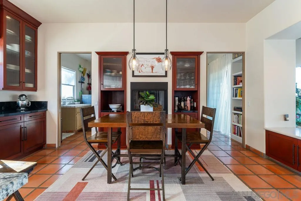 28751 Sandhurst Way, Escondido, California 92026 home-pic-12