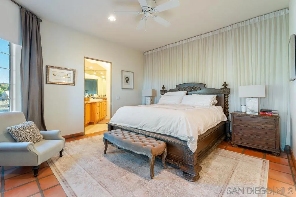 28751 Sandhurst Way, Escondido, California 92026 home-pic-15
