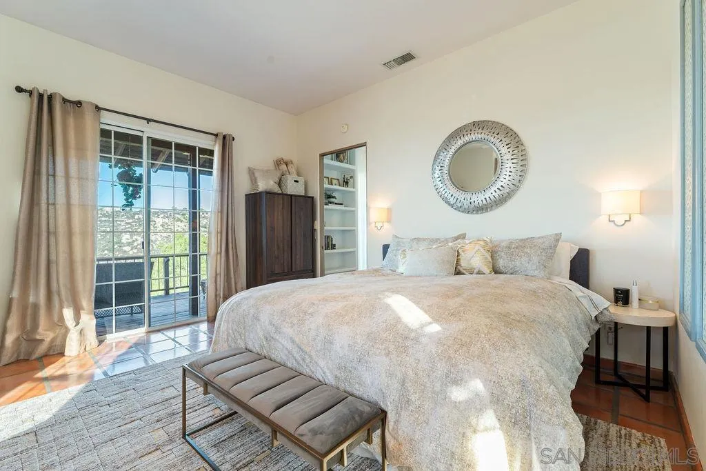 28751 Sandhurst Way, Escondido, California 92026 home-pic-24