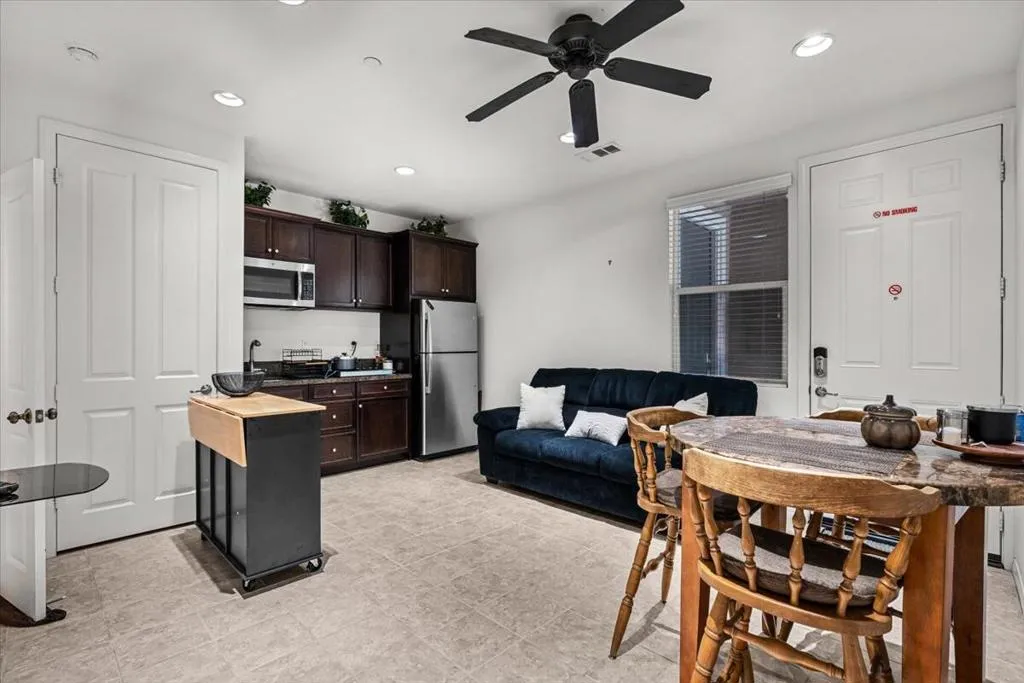 84392 Rodine Avenue, Indio, California 92203 home-pic-26