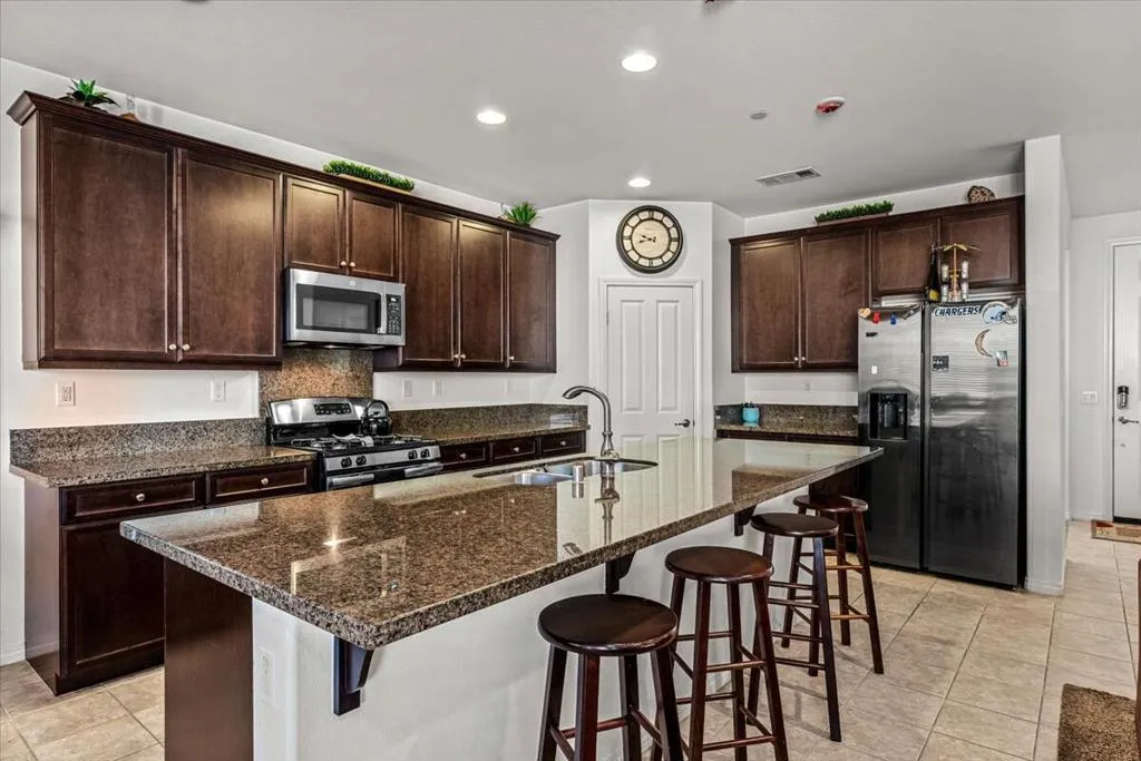 84392 Rodine Avenue, Indio, California 92203 home-pic-8