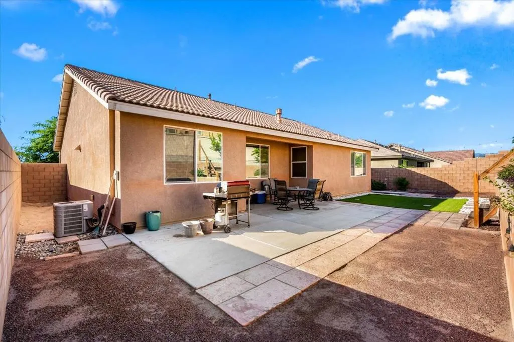 84392 Rodine Avenue, Indio, California 92203 home-pic-28