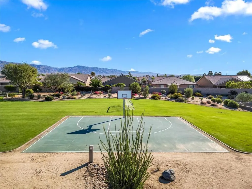 84392 Rodine Avenue, Indio, California 92203 home-pic-41