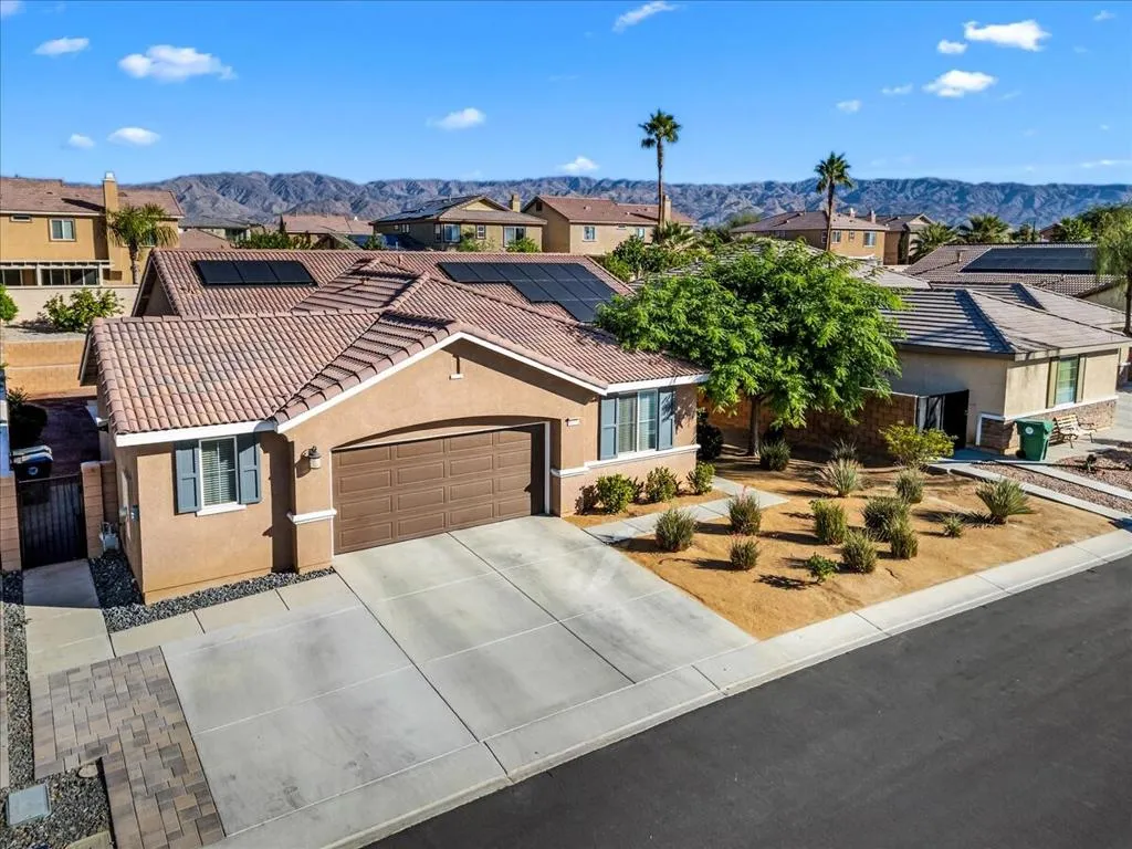 84392 Rodine Avenue, Indio, California 92203 home-pic-1