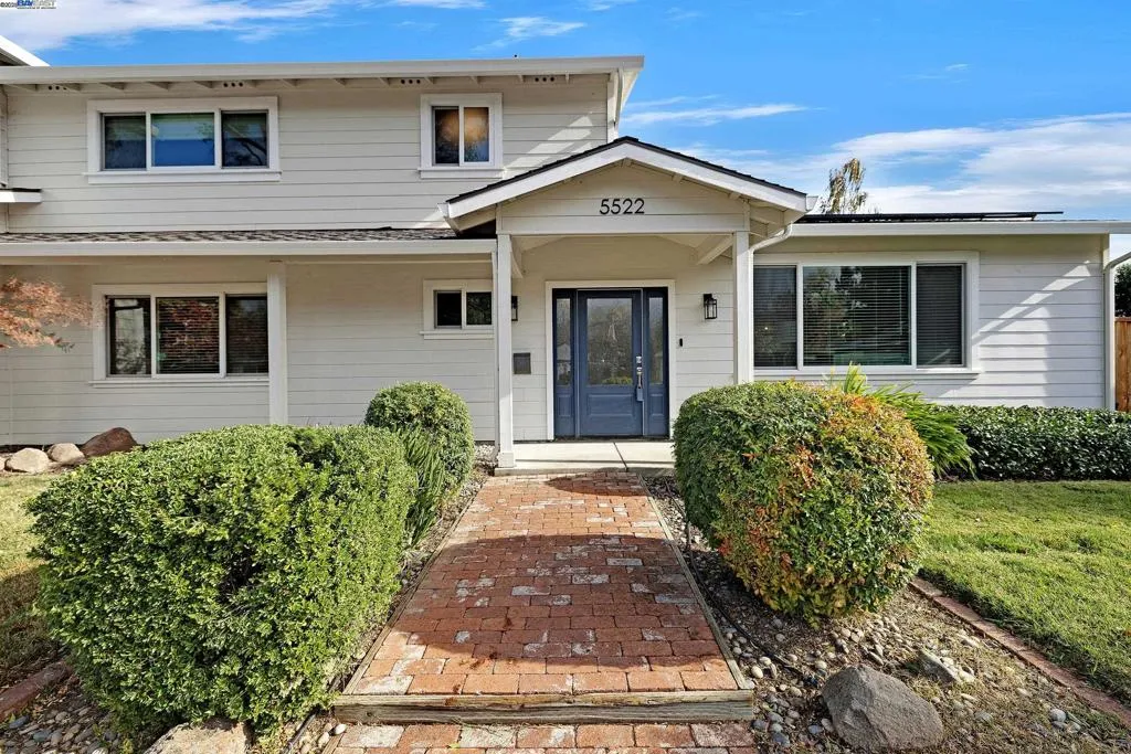 5522 Corte Del Cajon, Pleasanton, California 94566 home-pic-3