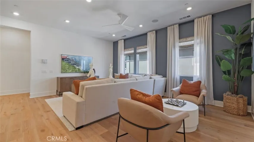 Photos shown are of model only- not actual homesite.