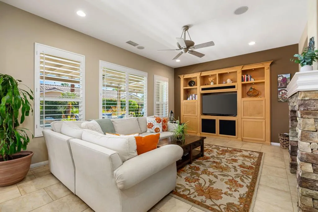 60590 Lace Leaf Court, La Quinta, California 92253 home-pic-11