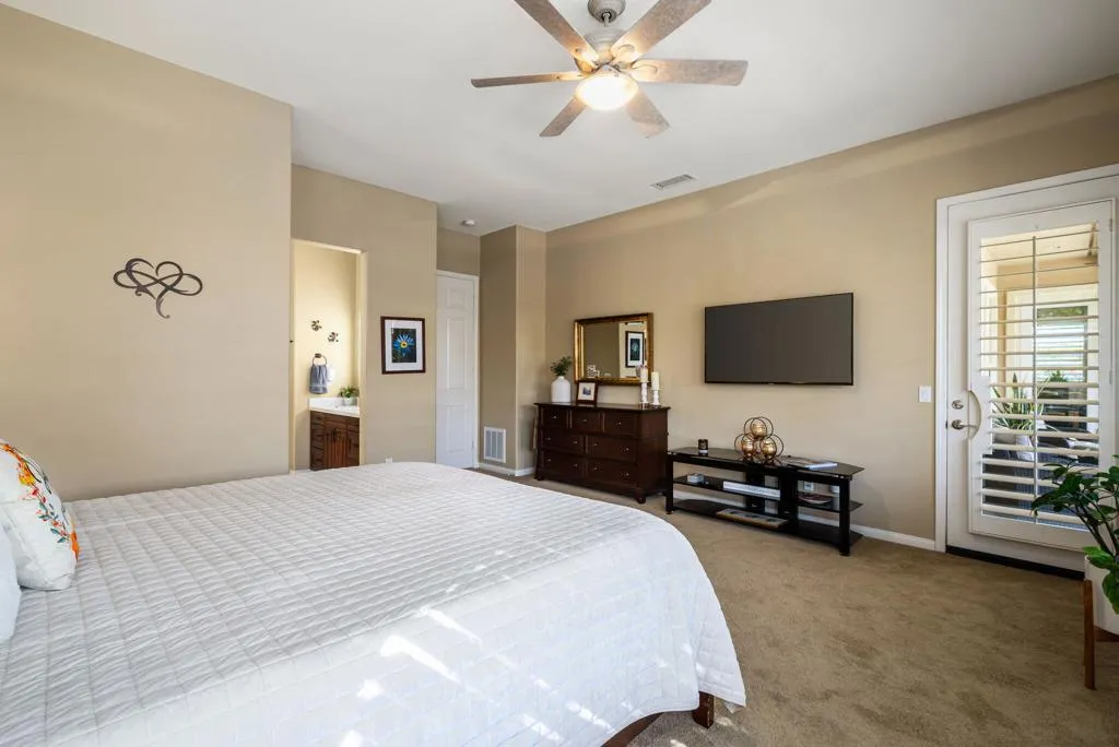 60590 Lace Leaf Court, La Quinta, California 92253 home-pic-41