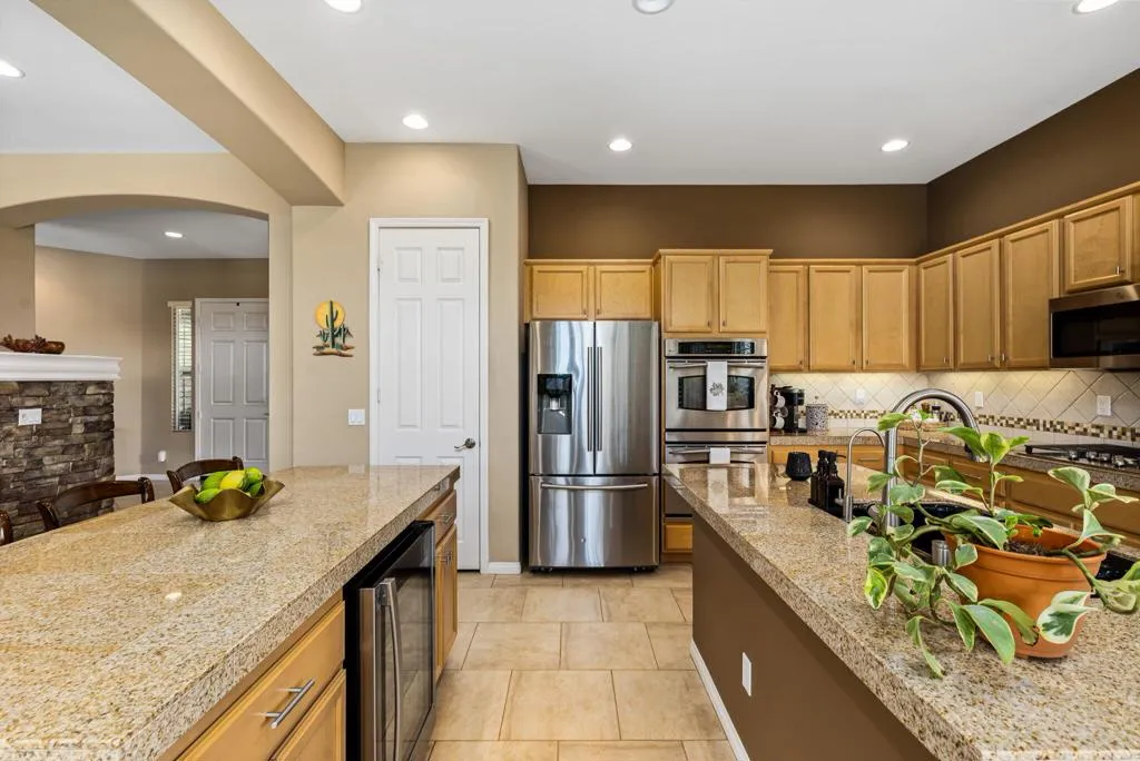 60590 Lace Leaf Court, La Quinta, California 92253 home-pic-19