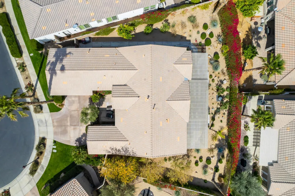 60590 Lace Leaf Court, La Quinta, California 92253 home-pic-6
