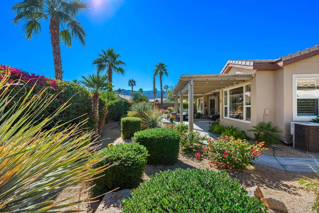 60590 Lace Leaf Court, La Quinta, California 92253 home-pic-29