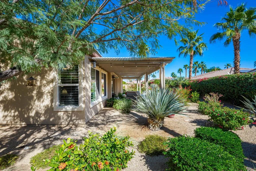 60590 Lace Leaf Court, La Quinta, California 92253 home-pic-28