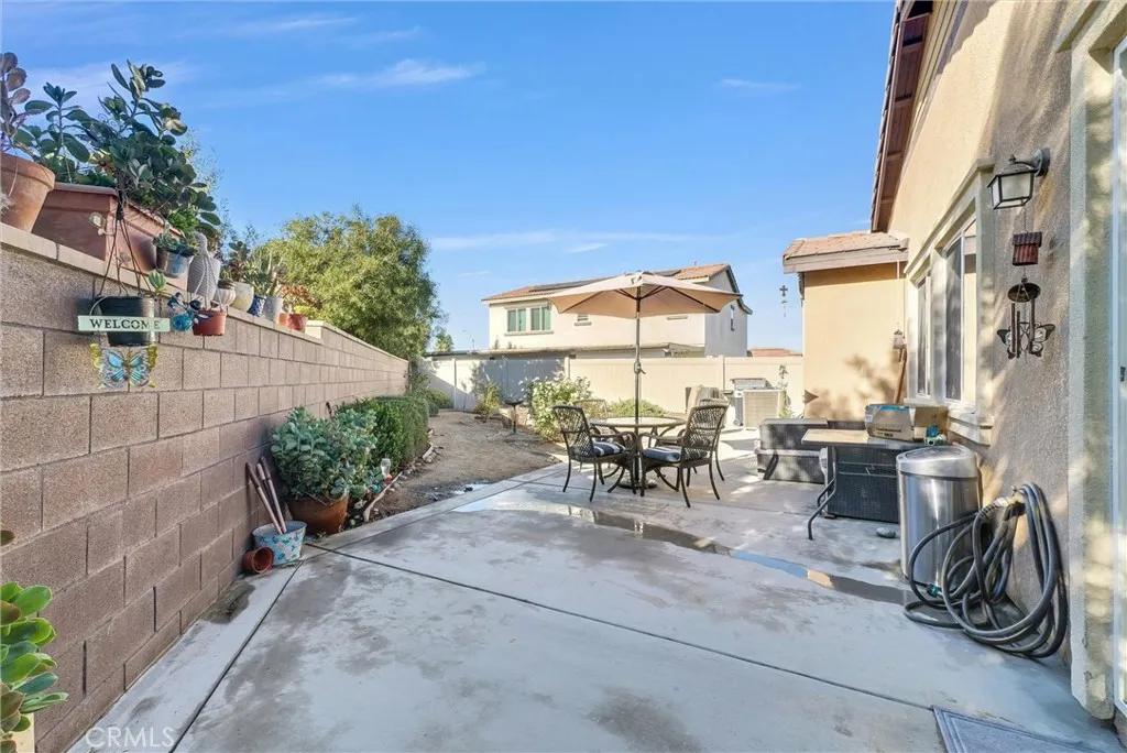 29427 Linden, Lake Elsinore, California 92530 home-pic-29