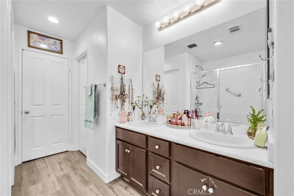 29427 Linden, Lake Elsinore, California 92530 home-pic-17