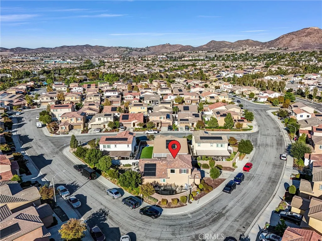29427 Linden, Lake Elsinore, California 92530 home-pic-33