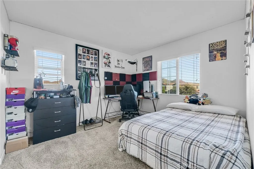 29427 Linden, Lake Elsinore, California 92530 home-pic-22