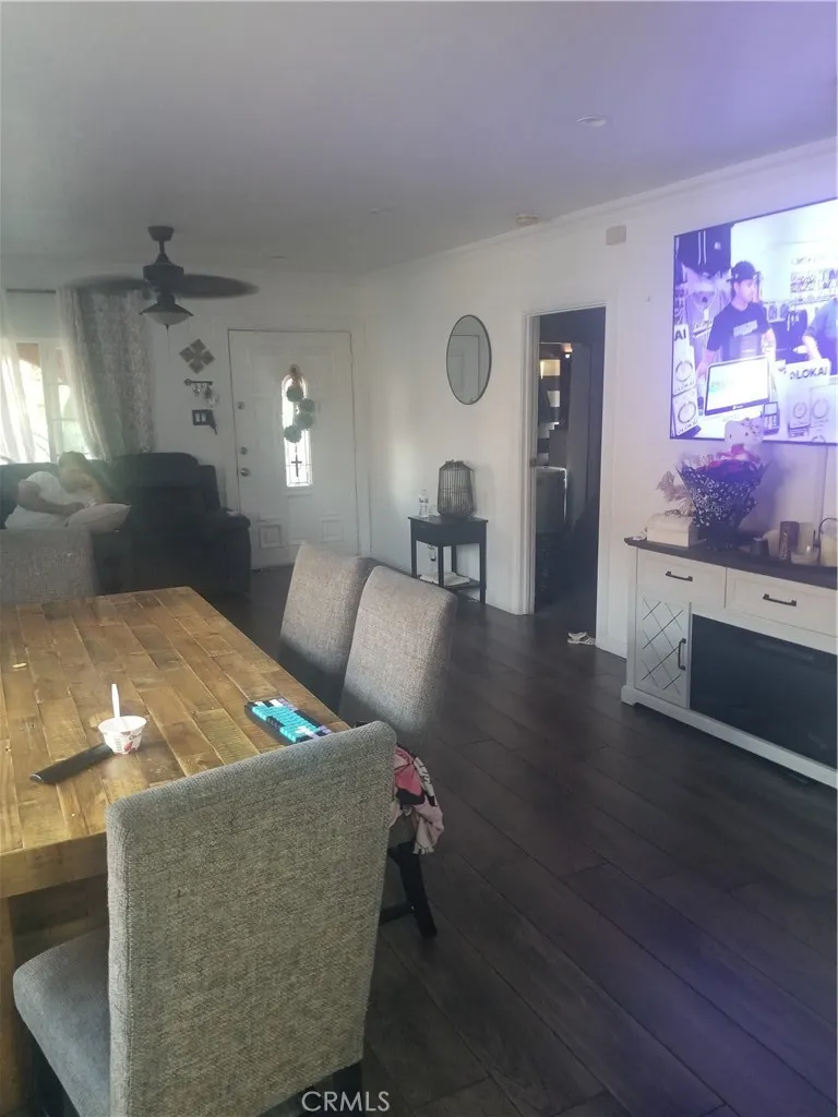 145 W 66th Street, Los Angeles, California 90003 home-pic-1