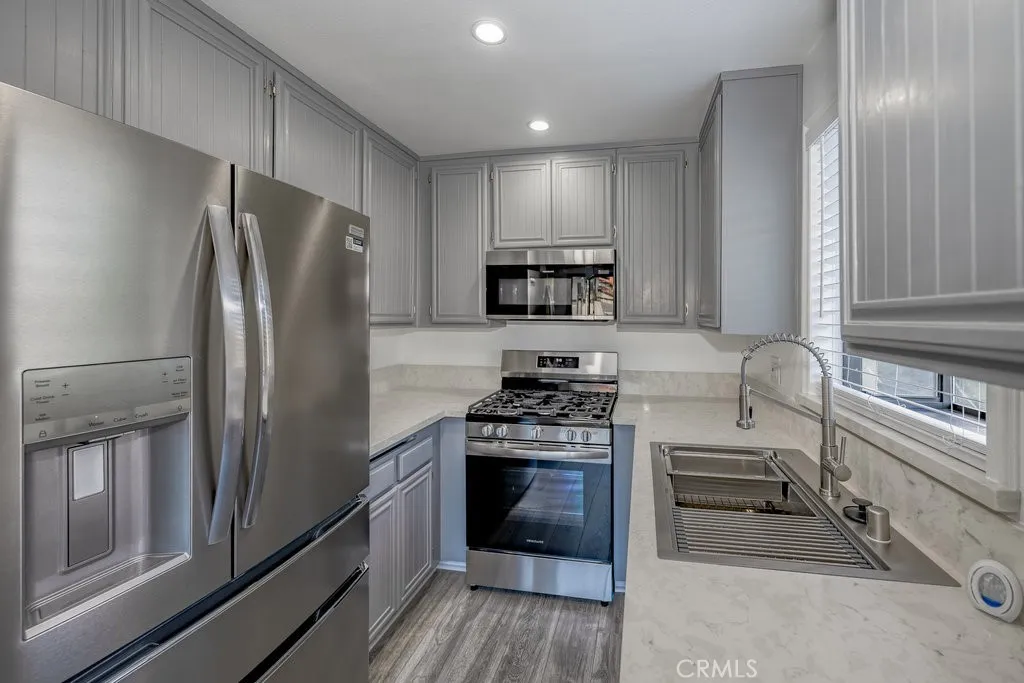 18033 Sundowner Way 630, Canyon Country, California 91387 home-pic-4
