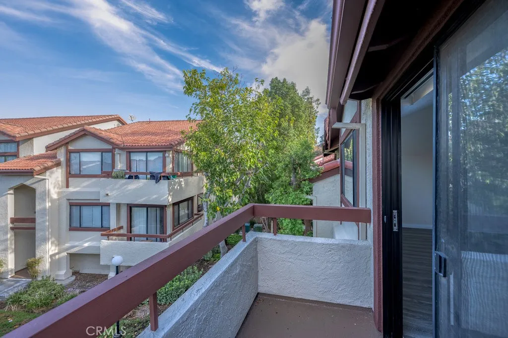 18033 Sundowner Way 630, Canyon Country, California 91387 home-pic-7