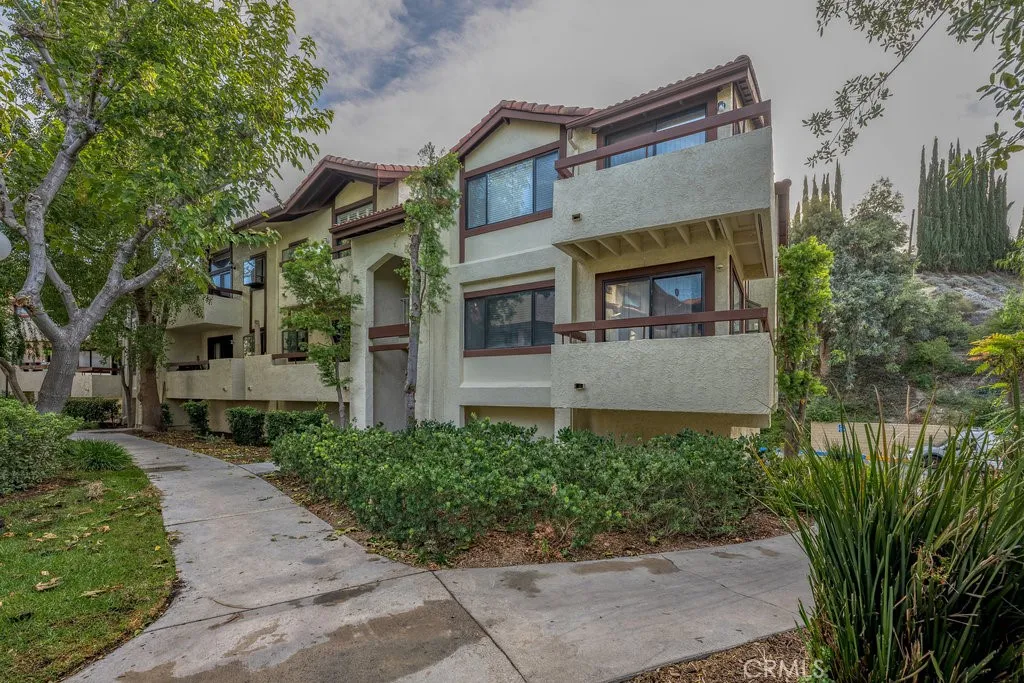 18033 Sundowner Way 630, Canyon Country, California 91387 home-pic-0
